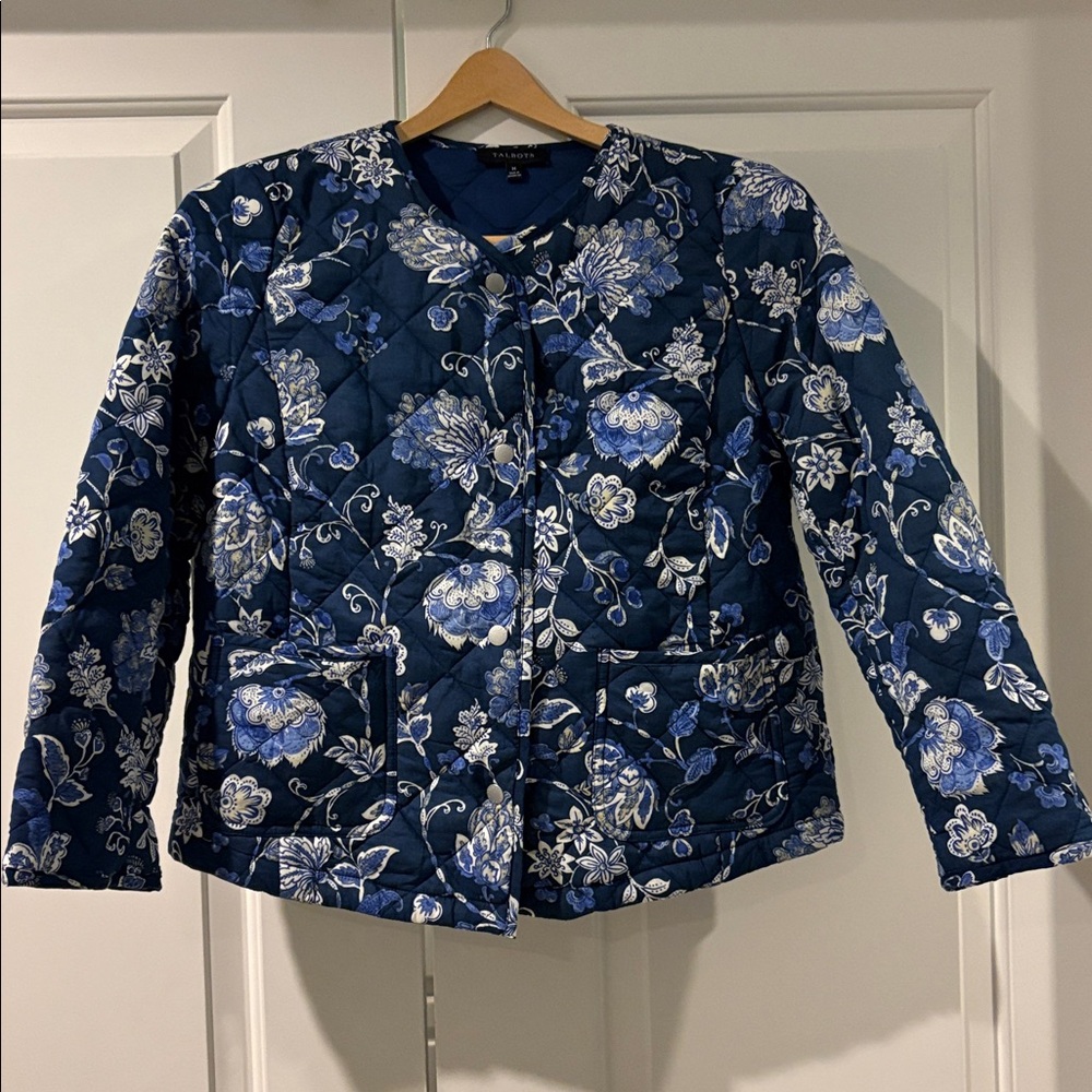 New Talbots Womens Jacobean Quilted Blanket Jacket Blue Floral Size Large